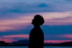 爆冷！维尼修斯第 6，边锋排名：巴萨 2 人前三，皇马赢了？